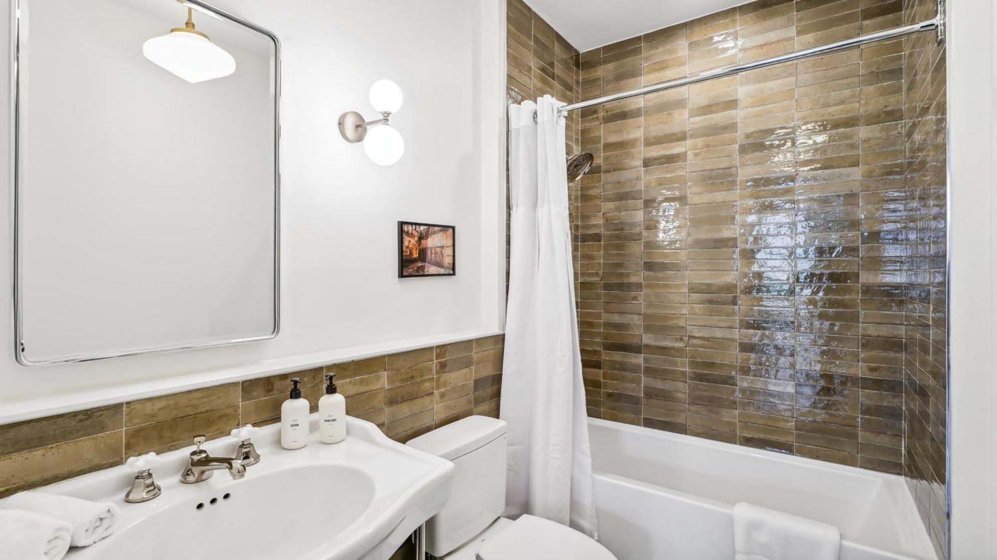 The Mary Beth Hotel & Gallery ニューオーリンズ 部屋 写真